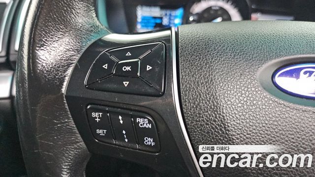 Ford Explorer 2016 — photo 19