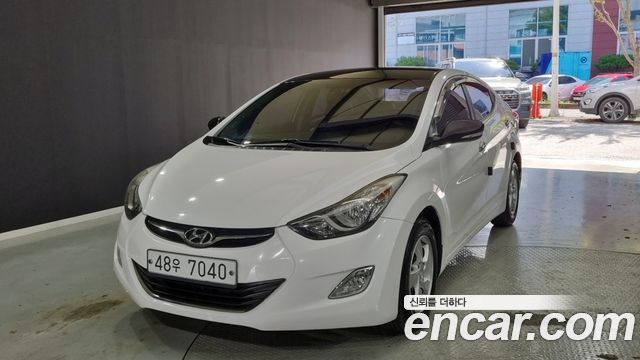 Hyundai AVANTE 2013 — photo 1