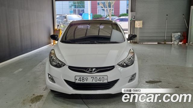 Hyundai AVANTE 2013 — photo 3