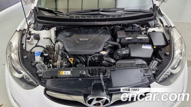 Hyundai AVANTE 2013 — photo 6