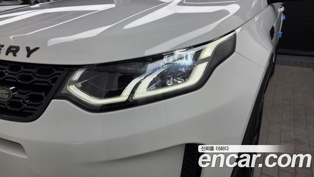 Land Rover Discovery Sport 2020 — photo 8