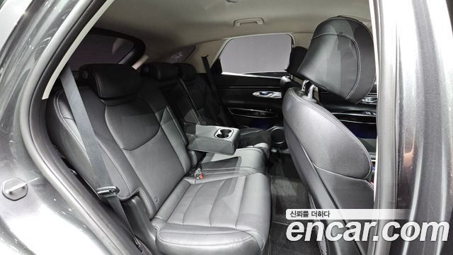 Genesis GV70 2021 — photo 24