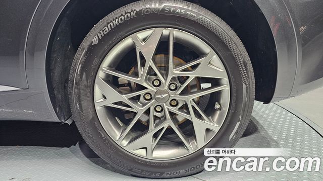 Genesis GV70 2021 — photo 7