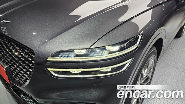Genesis GV70 2021 — photo 8