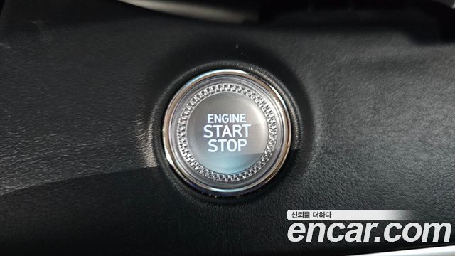 Genesis GV70 2021 — photo 30