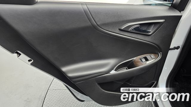 Chevrolet Korea Malibu 2017 — photo 15