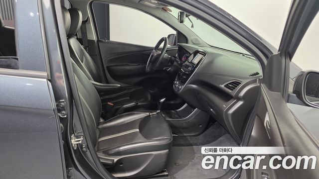 Chevrolet Korea Spark 2019 — photo 11