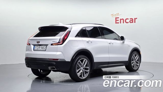 Cadillac XT4 2023 — photo 2