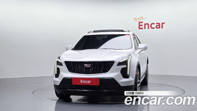 Cadillac XT4 2023 — photo 3