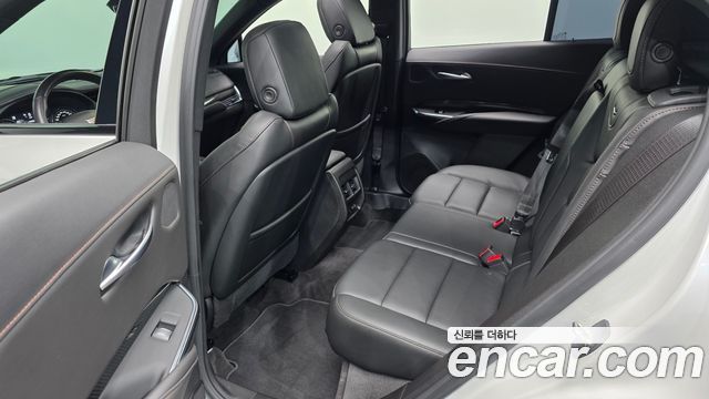 Cadillac XT4 2023 — photo 18