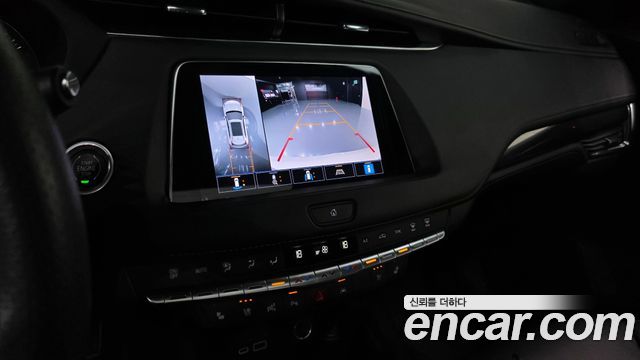 Cadillac XT4 2023 — photo 24