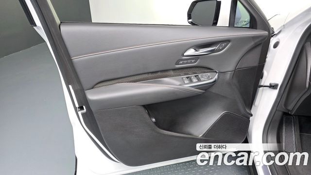 Cadillac XT4 2023 — photo 14