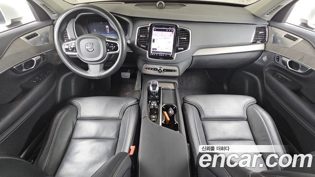 Volvo XC90 2023 — photo 10