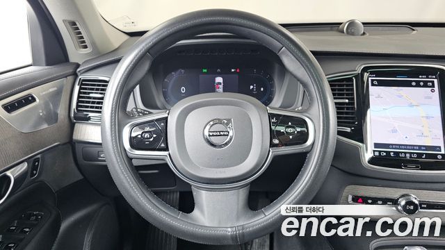 Volvo XC90 2023 — photo 19