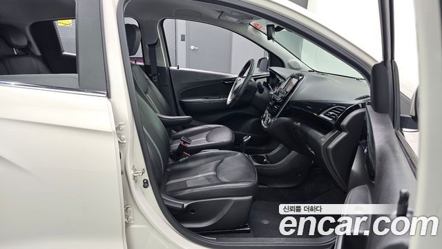Chevrolet Korea Spark 2019 — photo 12