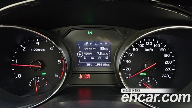 Kia Canival 2016 — photo 8