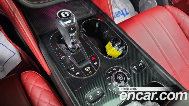 Bentley Bentayga 2018 — photo 9