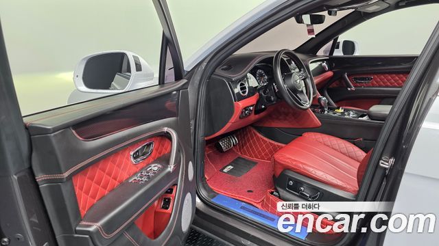 Bentley Bentayga 2018 — photo 10