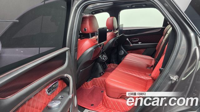 Bentley Bentayga 2018 — photo 12