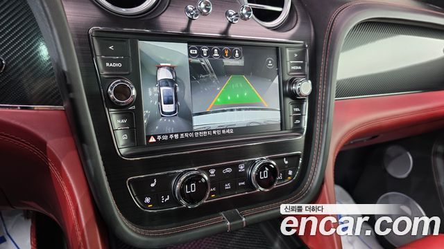Bentley Bentayga 2018 — photo 15
