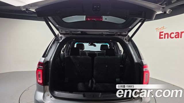 Ford Explorer 2015 — photo 20