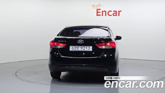 Hyundai AVANTE 2013 — photo 4