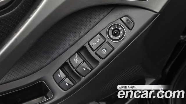 Hyundai AVANTE 2013 — photo 18