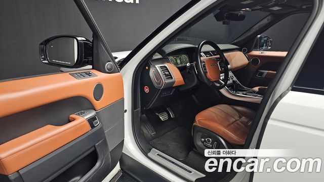 Land Rover Range Rover Sport 2017 — photo 13