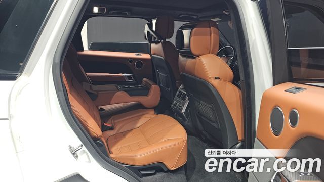 Land Rover Range Rover Sport 2017 — photo 17