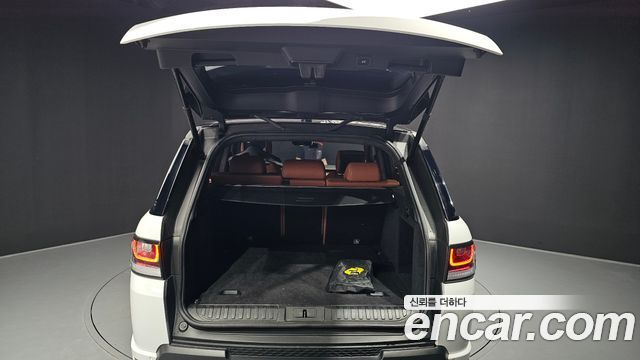 Land Rover Range Rover Sport 2017 — photo 26
