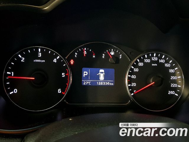 Kia Carens 2014 — photo 7