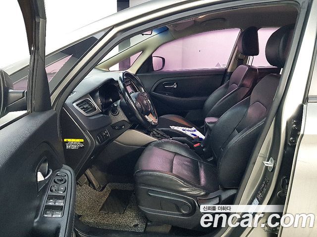 Kia Carens 2014 — photo 8