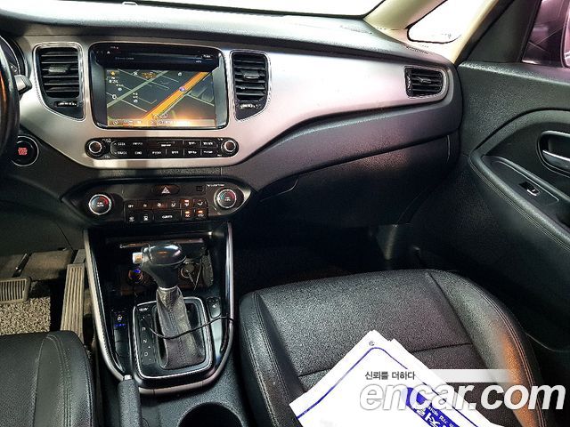 Kia Carens 2014 — photo 10