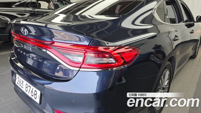 Hyundai Grandeur 2018 — photo 9