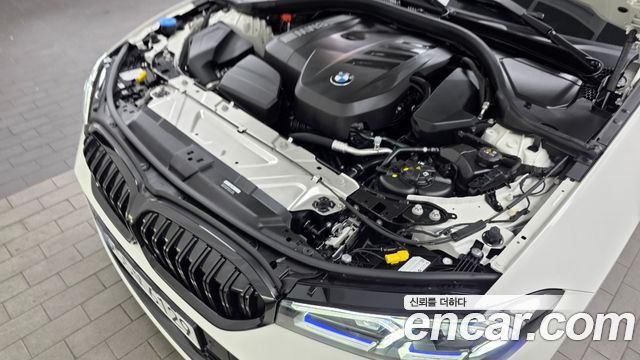 BMW 3-Series 2025 — photo 6