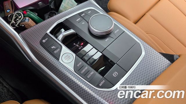 BMW 3-Series 2025 — photo 12
