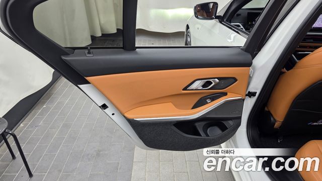 BMW 3-Series 2025 — photo 15