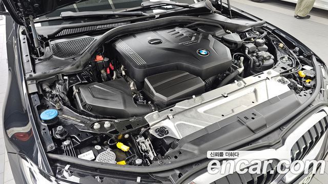 BMW 3-Series 2022 — photo 6