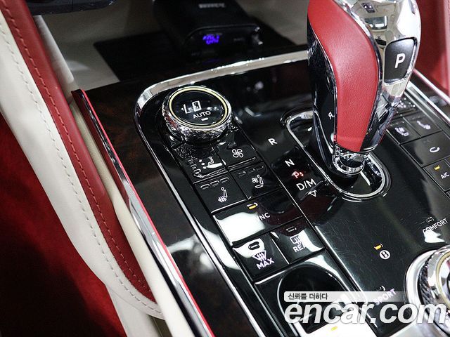 Bentley Flying Spur 2021 — photo 9