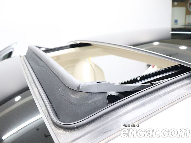 Bentley Flying Spur 2021 — photo 12