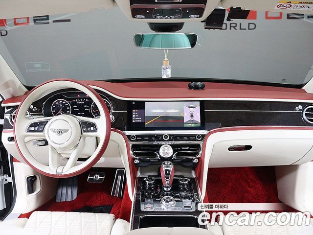 Bentley Flying Spur 2021 — photo 13