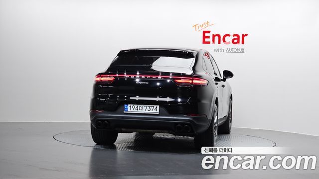 Porsche Cayenne 2023 — photo 4