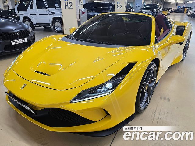 Ferrari F8 2021 — photo 2