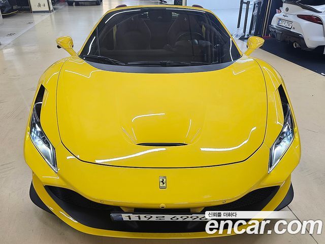 Ferrari F8 2021 — photo 4