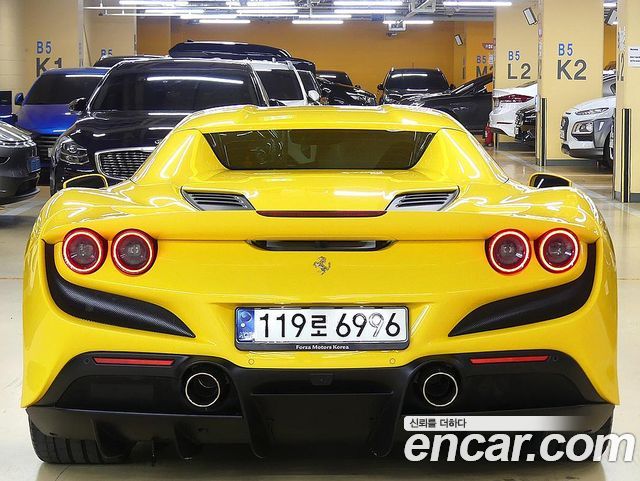 Ferrari F8 2021 — photo 5