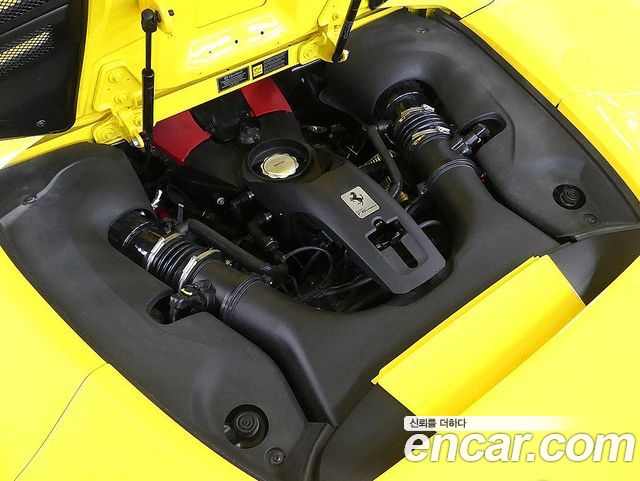 Ferrari F8 2021 — photo 6