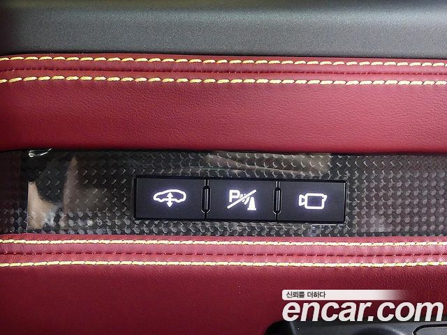 Ferrari F8 2021 — photo 11