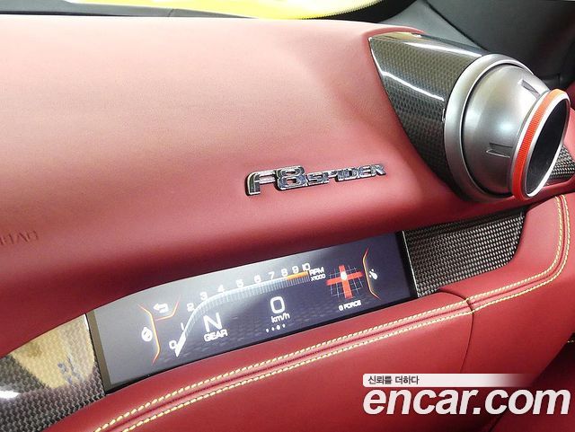Ferrari F8 2021 — photo 17