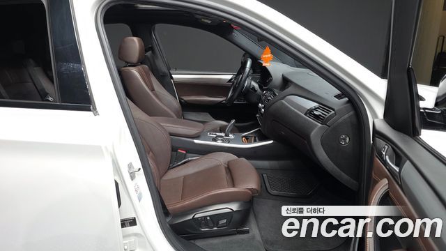 BMW X4 2018 — photo 11