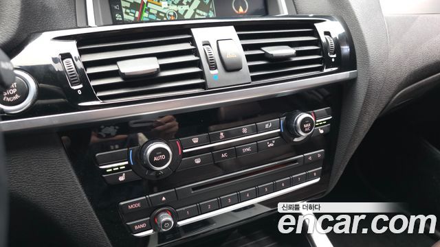 BMW X4 2018 — photo 16